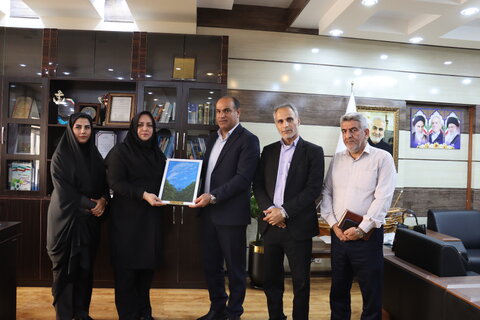 دیدار سرپرست بهزیستی استان بوشهر با فرماندار عسلویه؛ تأکید بر حمایت از جامعه هدف و تقویت همکاری‌ها