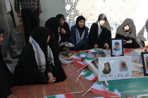 شهرتهران| عطرافشانی مزار شهدای گمنام میدان آئینی امام حسین (ع) به مناسبت هفته بسیج