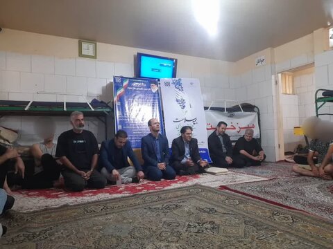 دماوند | برپایی میز خدمت جهادی ادارات بهزیستی، بیمه سلامت و فنی‌وحرفه‌ای در مرکز ترک اعتیاد ماده ۱۵