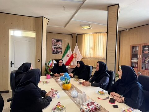 رئیس بهزیستی شهرستان ساوجبلاغ از رئیس کتابخانه ها تقدیر کرد