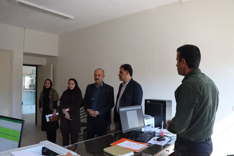 گزارش تصویری ا بازدید مدیرکل بهزیستی استان از قسمتهای مختلف شهرستان خمین در سفر یکروزه به شهرستان