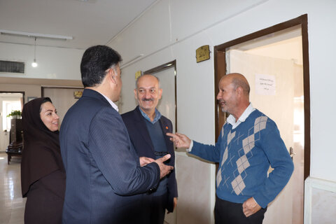 گزارش تصویری ا بازدید مدیرکل بهزیستی استان از قسمتهای مختلف شهرستان خمین در سفر یکروزه به شهرستان