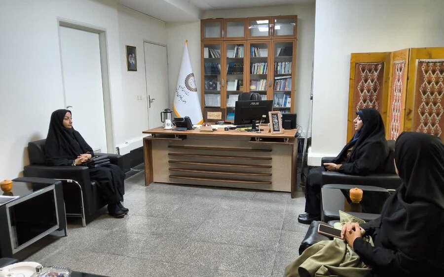 نشست مشترک بهزیستی و امور بانوان قزوین جهت بررسی مشکلات زنان سرپرست خانوار