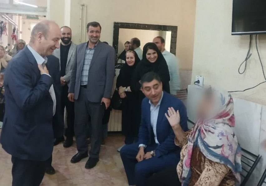 شهرقدس | بازدید رئیس شبکه بهداشت از مرکز سالمندان