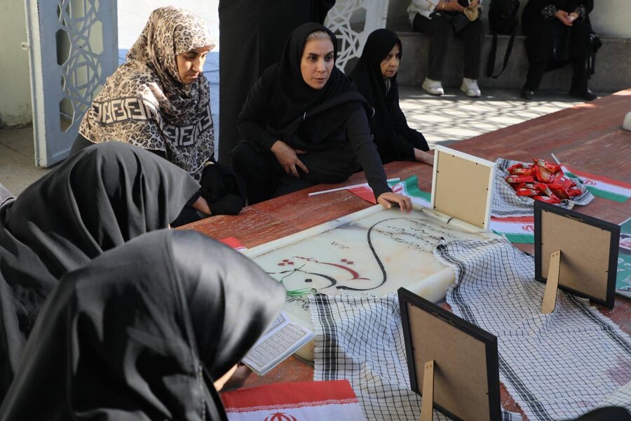 شهرتهران| عطرافشانی مزار شهدای گمنام میدان آئینی امام حسین (ع) به مناسبت هفته بسیج