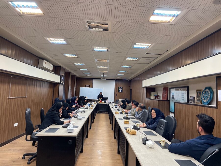 شمیرانات | برگزاری کارگاه آموزشی «آشنایی با زبان اشاره» ویژه کارکنان