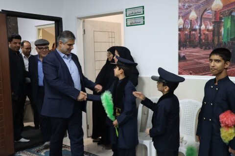 گزارش تصویری ا حضور استاندار مرکزی در بین فرزندان خانه های رئوف وثامن