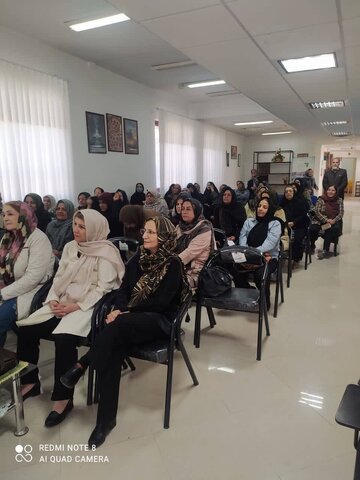 برگزاری کارگاه فرهنگی–آموزشی ویژه سالمندان و بازنشستگان در خانه امید