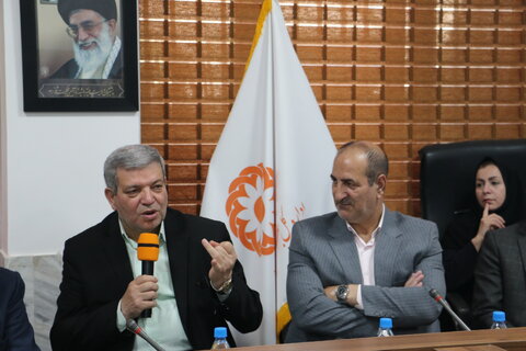 نشست صمیمی رئیس سازمان بهزیستی کشور با پرسنل بهزیستی اسفراین