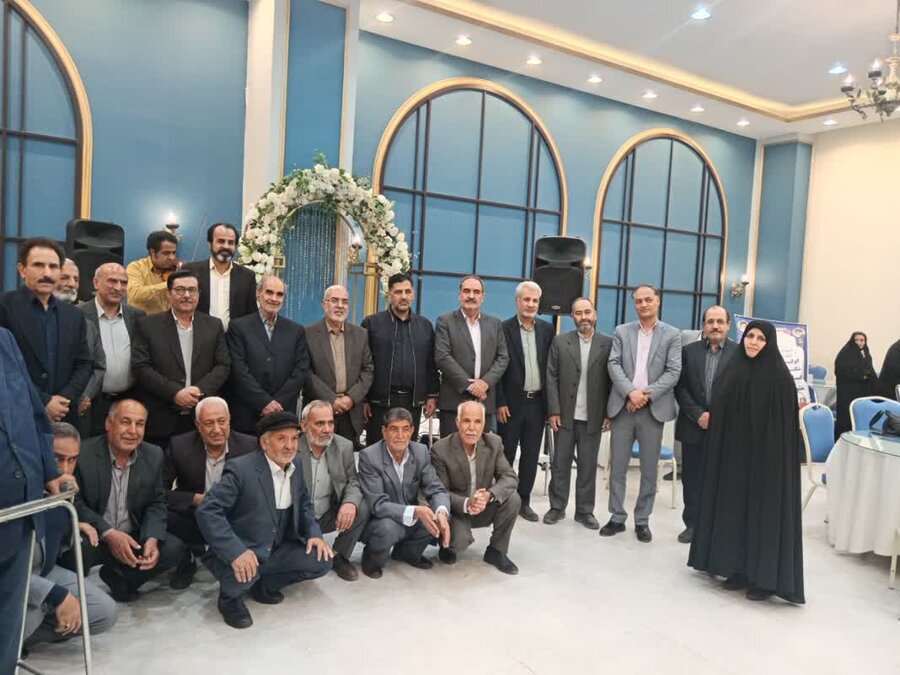 مراسم تکریم بازنشستگان و خانواده‌های شهدای کارمند بهزیستی تربت‌حیدریه برگزار شد