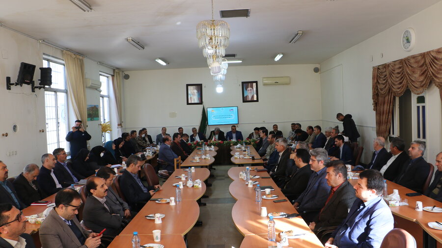  رئیس سازمان بهزیستی کشور در جلسه مشترک شورای اجتماعی و کارگروه اجتماعی‌–فرهنگی، سلامت، زنان و خانواده در فرمانداری اسفراین حضور یافت