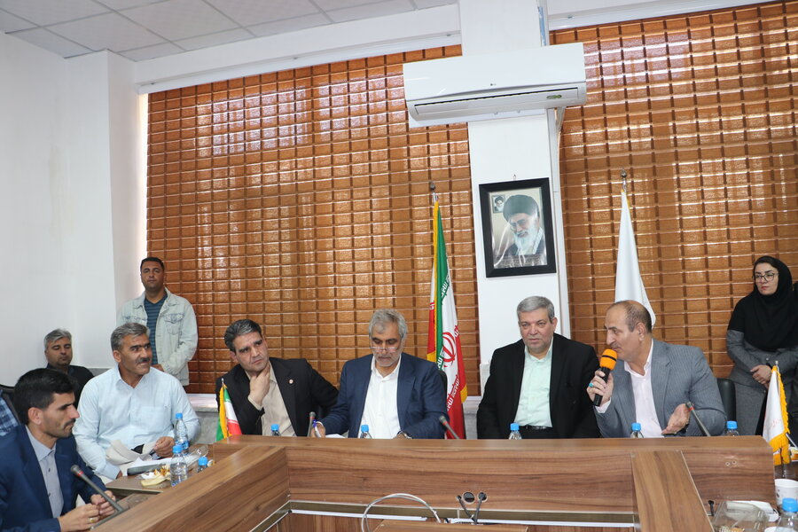 نشست صمیمی رئیس سازمان بهزیستی کشور با پرسنل بهزیستی اسفراین