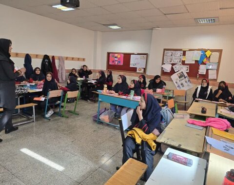 کرج | آموزش مهارت «نه گفتن» به دانش‌آموزان مدرسه ابتدایی ابن‌سینا