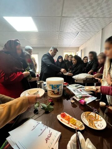 بازدید فرماندار شهرستان ساوجبلاغ از مرکز نگهداری و توانبخشی شبانه روزی اعصاب و روان رادبانو