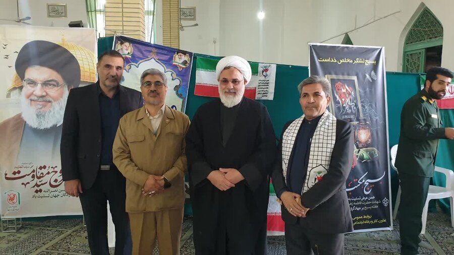 برگزاری میز خدمت بهزیستی در نماز جمعه شهر جعفرآباد