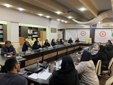 اسلامشهر| برگزاری دوره آموزشی ویژه مسئولین و مددکاران مراکز مثبت زندگی