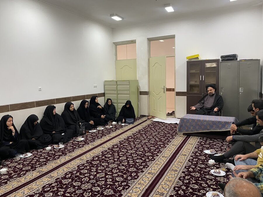 برگزاری مراسم روضه‌خوانی به مناسبت ایام فاطمیه در اداره بهزیستی شهرستان بافق