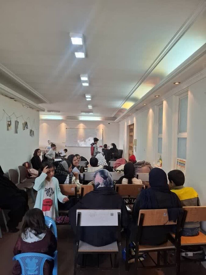 برگزاری کلاس سواد آموزی مرکز سرای امید، به صورت منظم برای مددجویان جهت ارتقاء سطح سواد آنها برگزار می‌گردد.