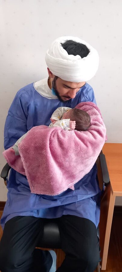 اجرای آیین اذان و اقامه برای نوزادان در شیرخوارگاه‌های تهران