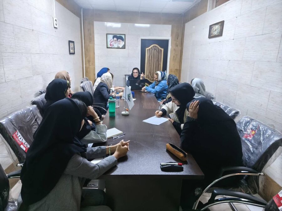 قرچک l برگزاری کارگاه آموزشی خانواده با محوریت توانمندسازی والدین در دوران بلوغ و نوجوانی