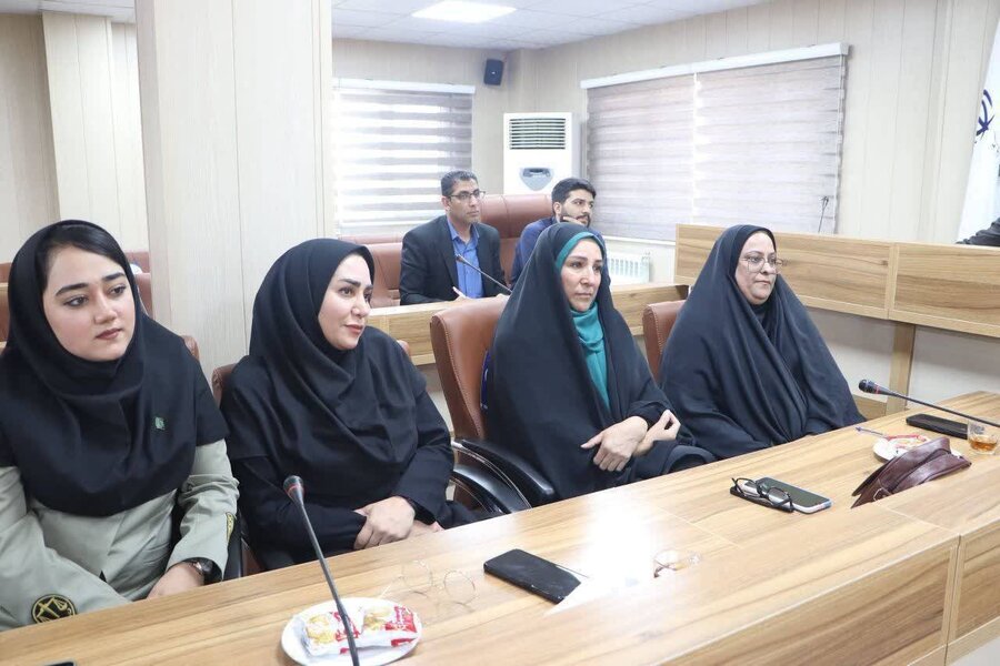 قرچک l نشست هم‌اندیشی اصحاب رسانه و روابط‌عمومی‌های ادارات شهرستان با فرماندار