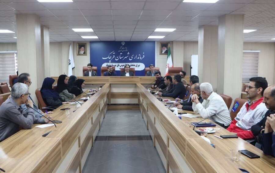 قرچک l نشست هم‌اندیشی اصحاب رسانه و روابط‌عمومی‌های ادارات شهرستان با فرماندار