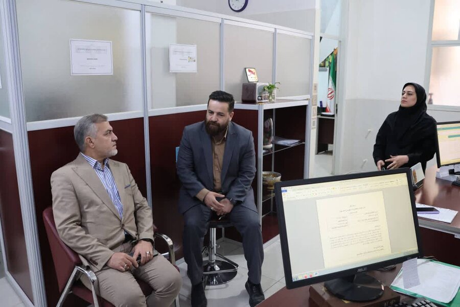 بهارستان | بازدید سرپرست فرمانداری از مرکز خدمات بهزیستی «مثبت زندگی» شهرستان