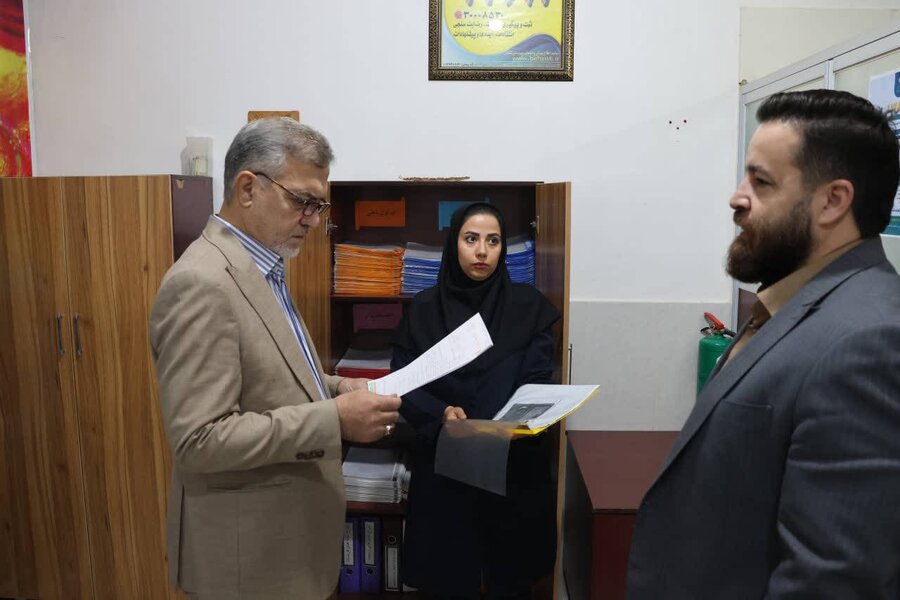 بهارستان | بازدید سرپرست فرمانداری از مرکز خدمات بهزیستی «مثبت زندگی» شهرستان