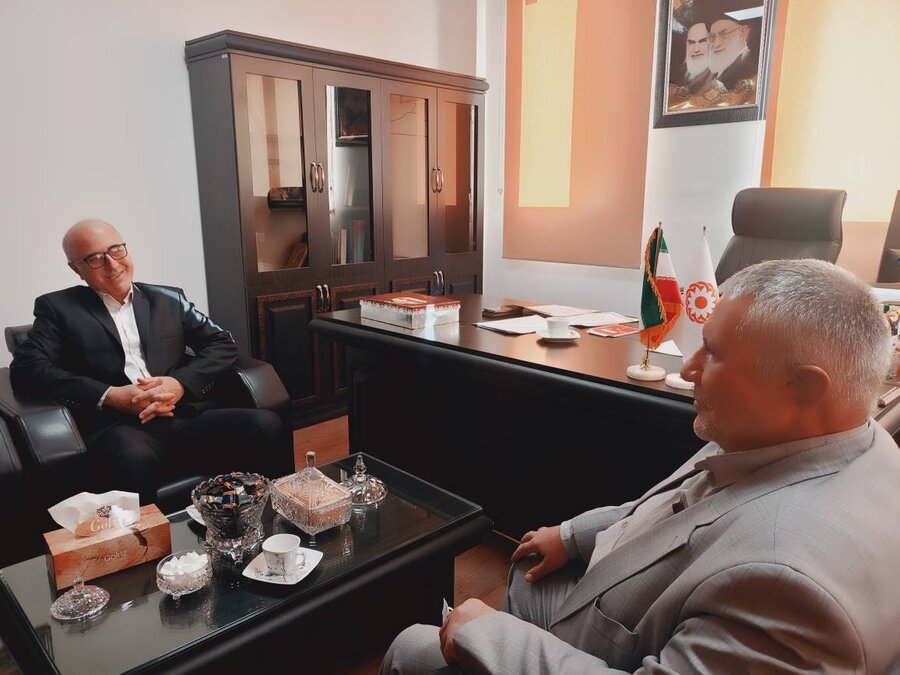 دیدار جانباز سرافراز اسلام از خانواده بهزیستی استان با مدیرکل
