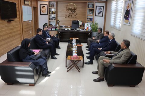 تأکید بر مناسب‌سازی شهری و اجرای طرح شهر دوستدار سالمند