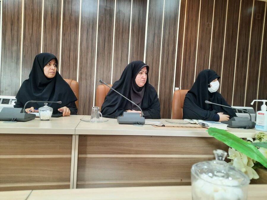 دوره آموزشی "کتاب پلی به سوی توانمند سازی"