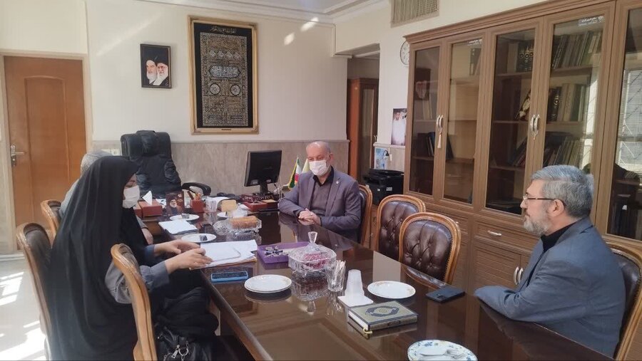 نشست  مشترک   مدیرکل بهزیستی با حاجی‌علیزاده مدیرکل حج وزیارت استان مرکزی 