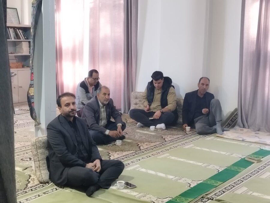 برگزاری مراسم سفره حضرت فاطمه زهرا(س) به مناسبت ایام شهادت آن بانوی بزرگ اسلام در اداره بهزیستی شهرستان مهریز