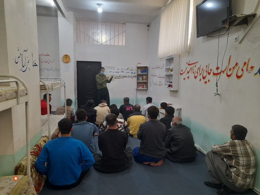 پویش «من هم تست HIV انجام می‌دهم» در مرکز ژینگه‌یاران مریوان اجرا شد