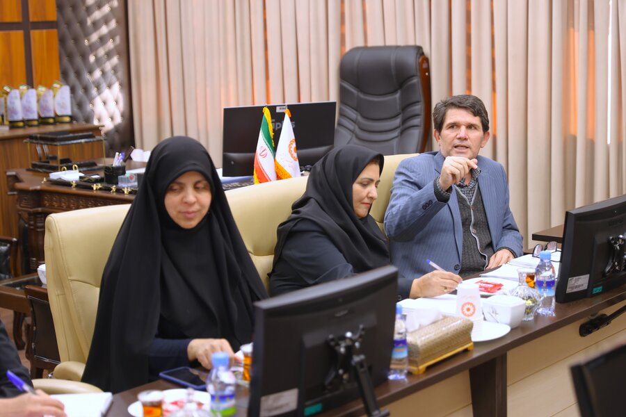 جلسه با دفتر مشاوره