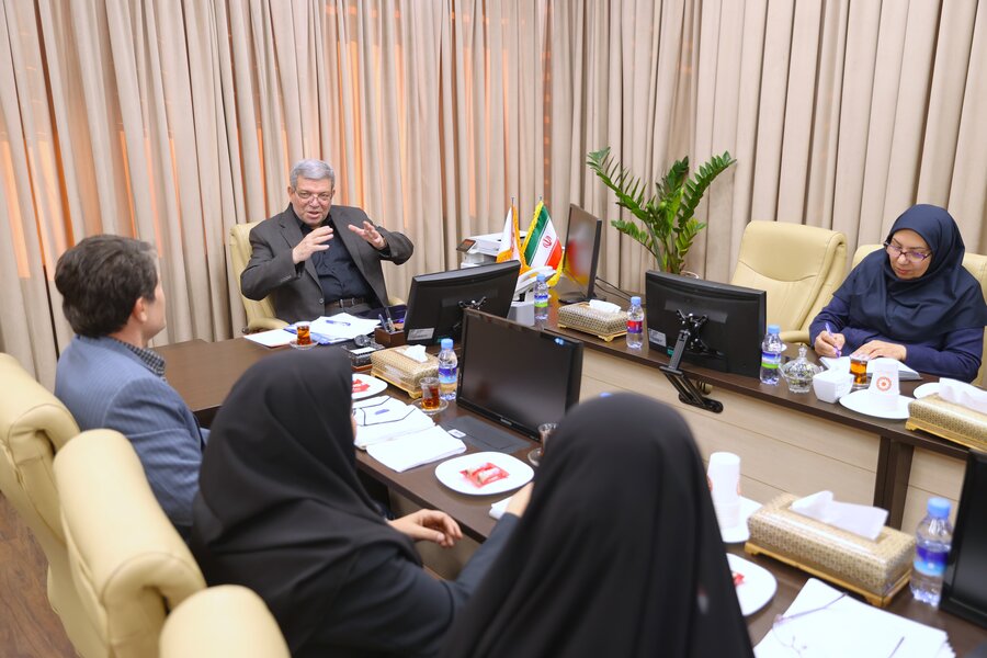 جلسه با دفتر مشاوره