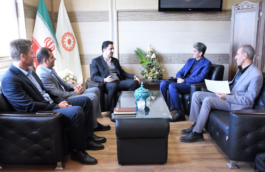 دیدار مدیر شعب بانک مهر کرمانشاه با مدیرکل بهزیستی