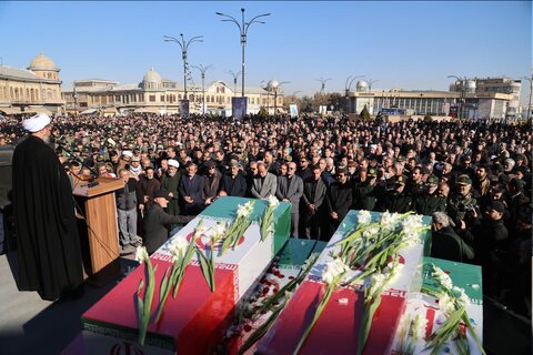 مراسم تشییع پیکر مطهر شهدای والامقام گمنام دفاع مقدس همزمان با سالروز شهادت حضرت فاطمه(س)