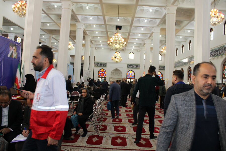 برپایی میز خدمت جهادی به مناسبت هفته بسیج