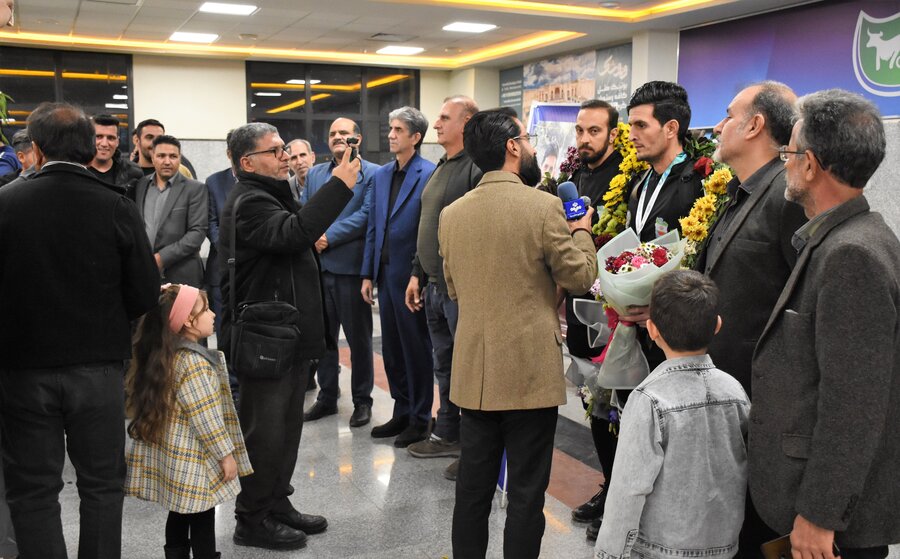 استقبال از قهرمانان فوتبال 7 نفره