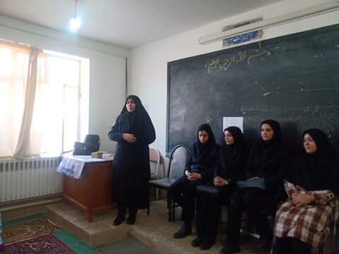 گزارش تصویری| آشنایی با آسیب‌های اجتماعی در مدرسه ۱۲ فروردین بناب