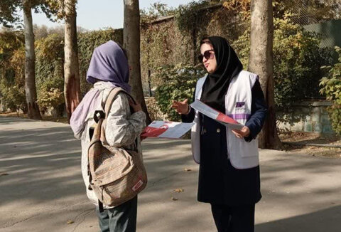 کرج | آگاهسازی شهروندان به مناسبت روز جهانی منع خشونت علیه زنان