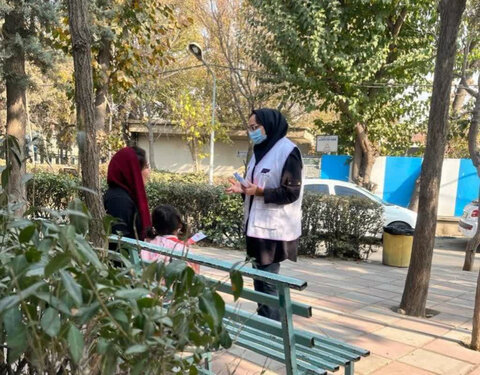 کرج | آگاهسازی شهروندان به مناسبت روز جهانی منع خشونت علیه زنان