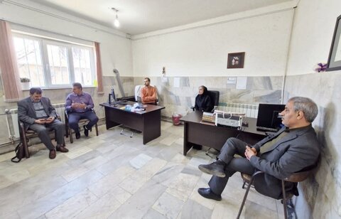 دیدار مدیرکل بهزیستی کردستان با کارکنان اورژانس اجتماعی بانه