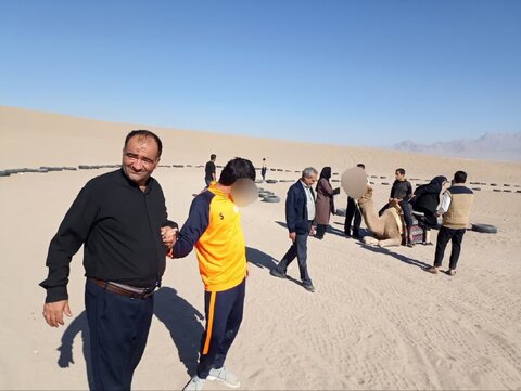 برگزاری اردوی یک‌روزه کویرنوردی برای کودکان اتیسم مرکز «ذهن آبی»