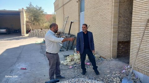 نظارت و بررسی چگونگی اجرای طرح احداث سرویس بهداشتی ویژه افراد دارای معلولیت در محل اداره راه و حمل و نقل جاده‌ای شهرستان ابرکوه 