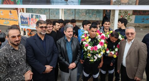 استقبال مسئولان بهزیستی مازندران از قهرمانان تیم ملی فوتبال ۷ نفره در مسابقات قهرمانی آسیا و اقیانوسیه