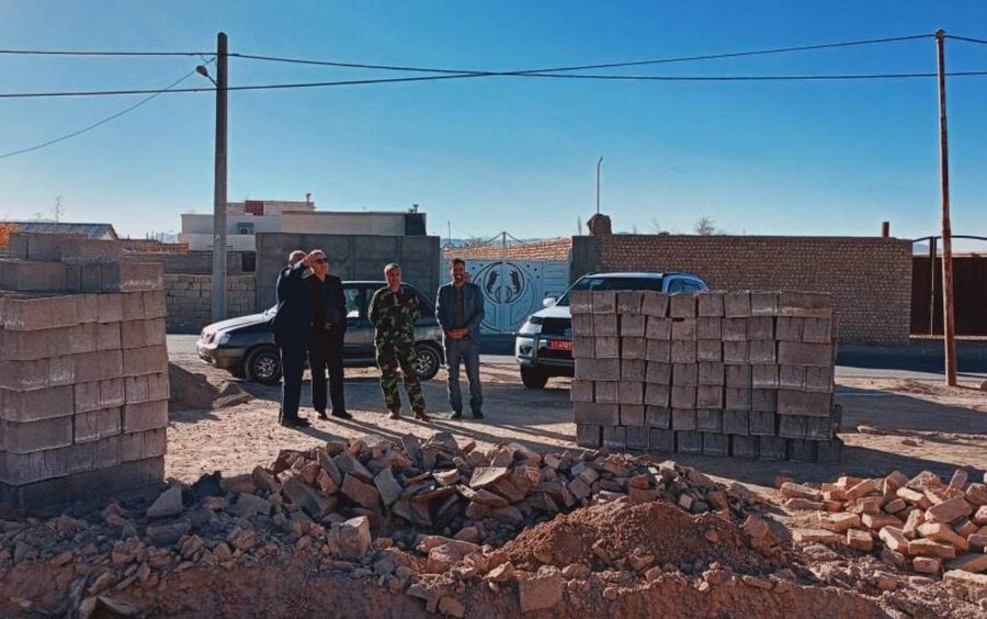 بازدید مدیرکل بهزیستی استان از محل پیشنهادی برای مرکز اعصاب و روان قائن