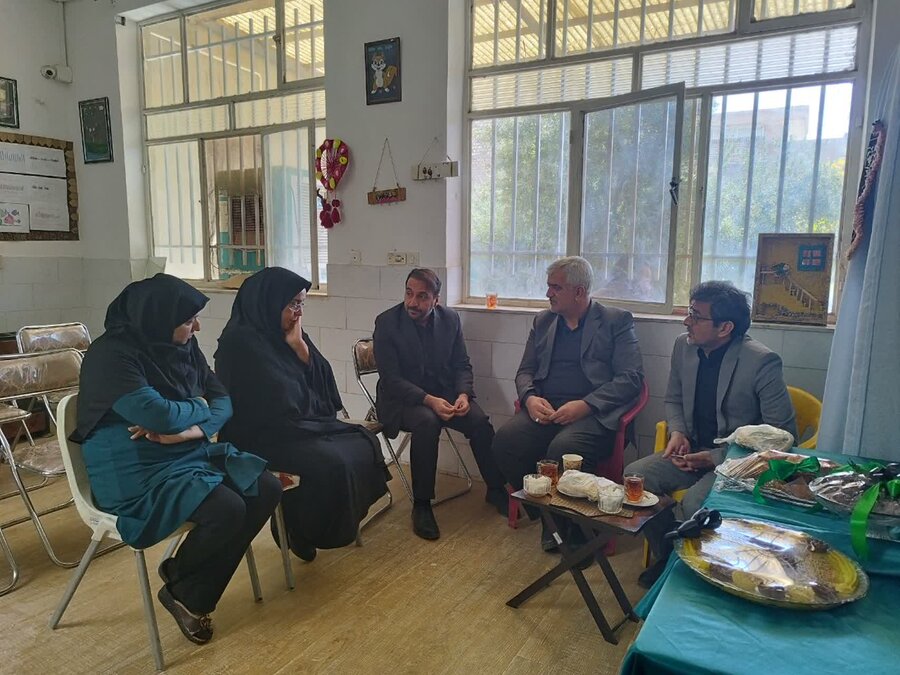 مراسم سوگواری حضرت فاطمه‌الزهرا (س) در مرکز خانه گل‌های مهریز برگزار شد