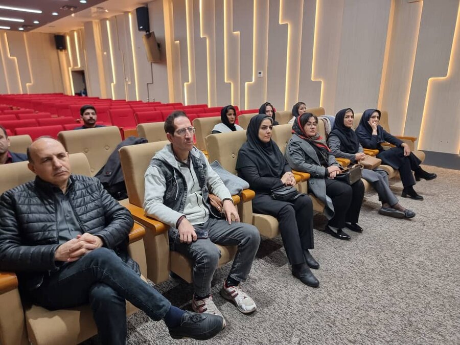 کارگاه تخصصی تئاتر "طلوع" معلولین در استان آذربایجان شرقی